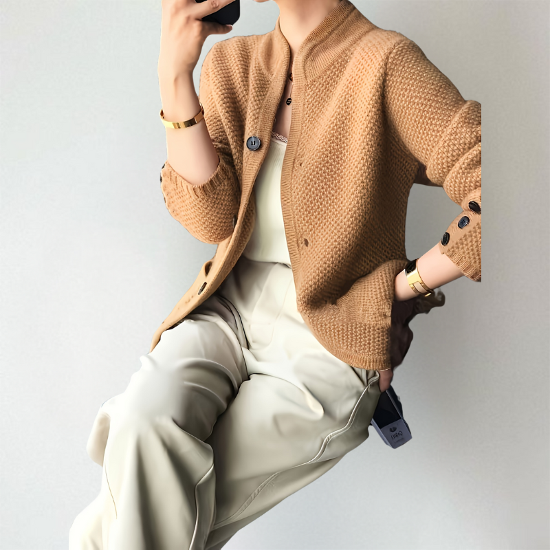 Brigitte - Stylish Cardigan