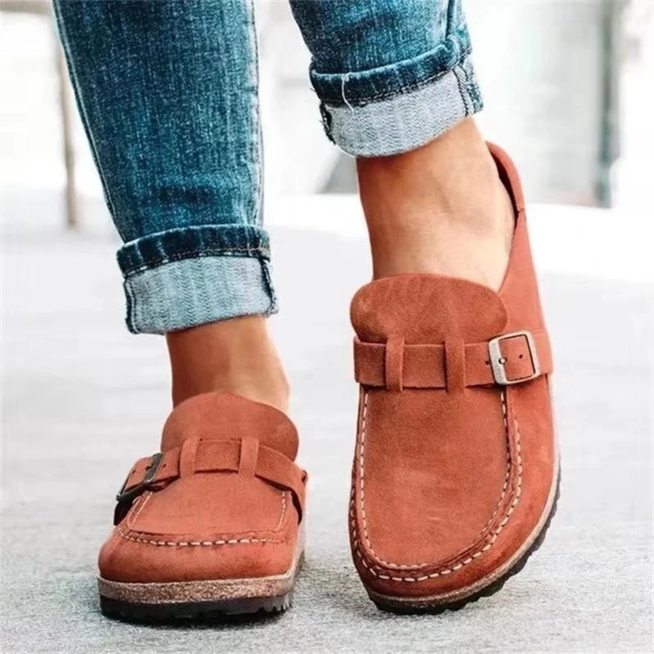 Emilia | Chic Buckle-Detail Low-Heel Loafers