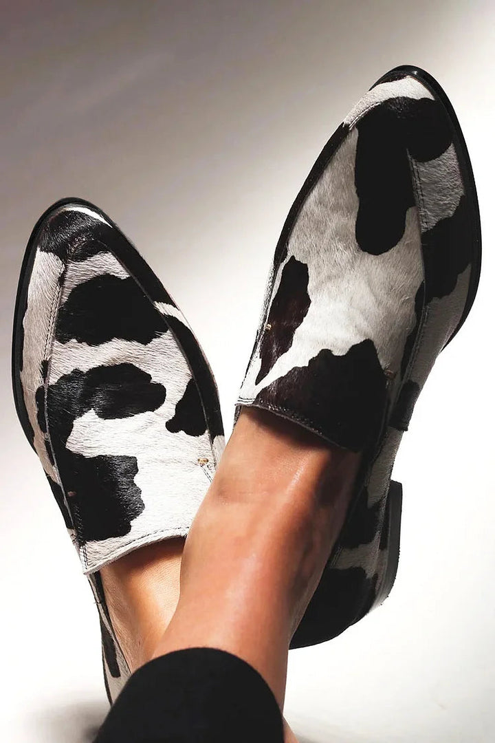 Livia - Elegant loafers with a small heel