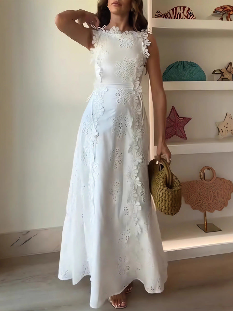 ARLYNNA – LACE FLORAL TIE-STRAP MAXI DRESS