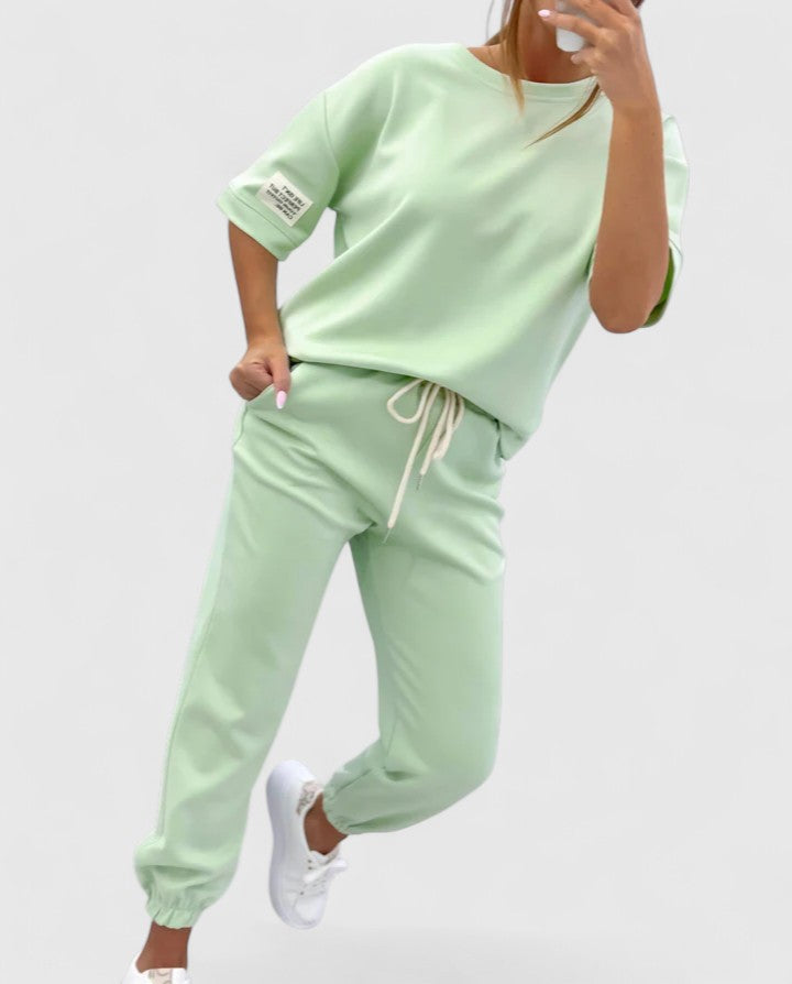 Gloria - Comfortable Set