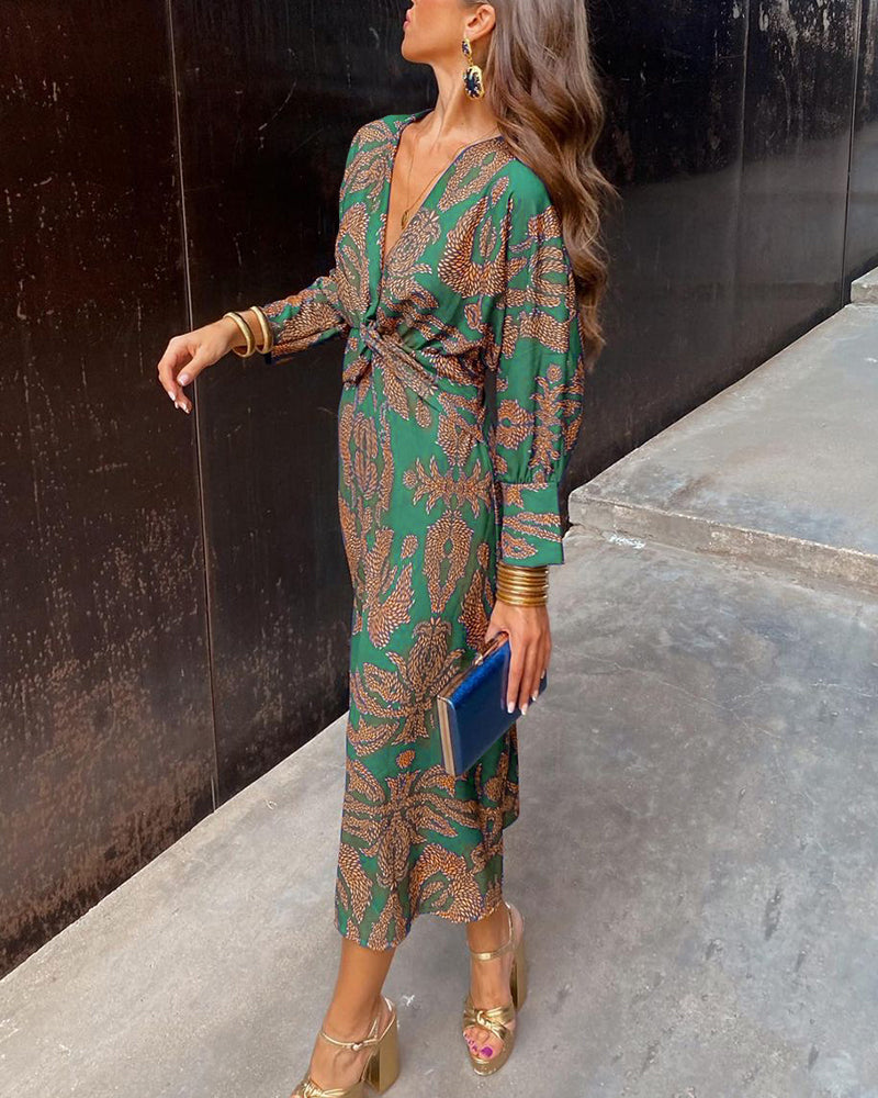 Saria - Elegant Dress