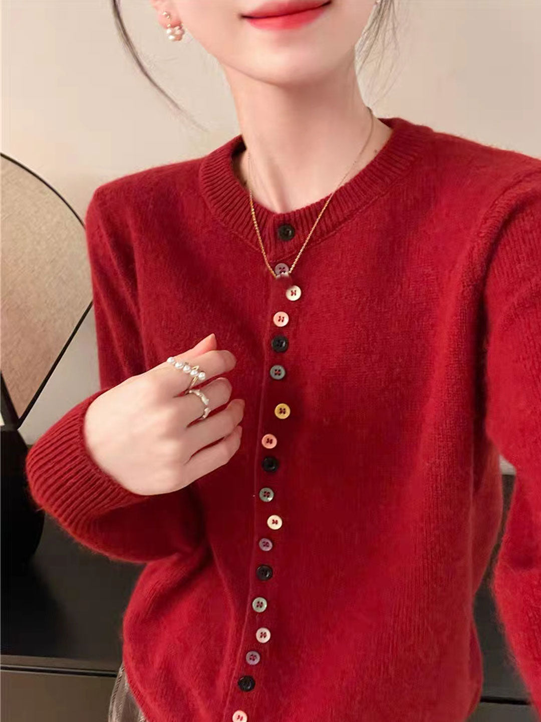 Aaliyah - Elegant Buttoned Knit Cardigan