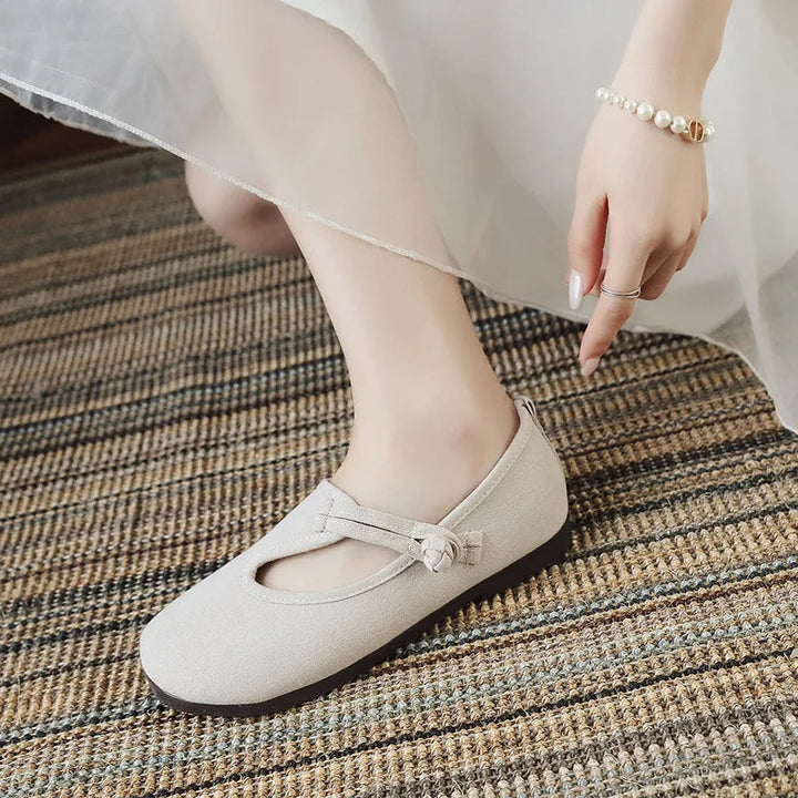 Avery | Women's Cutout Mary Jane Loafer