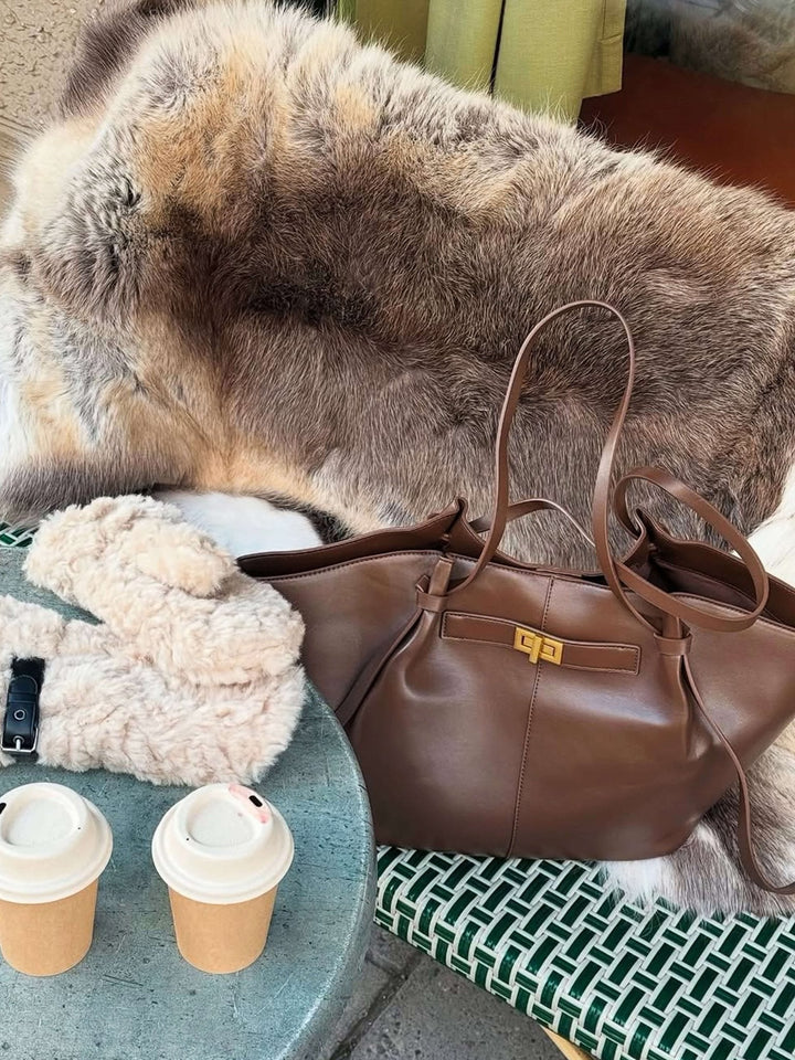 Verona | Structured Shoulder Bag – Elegant Everyday Style