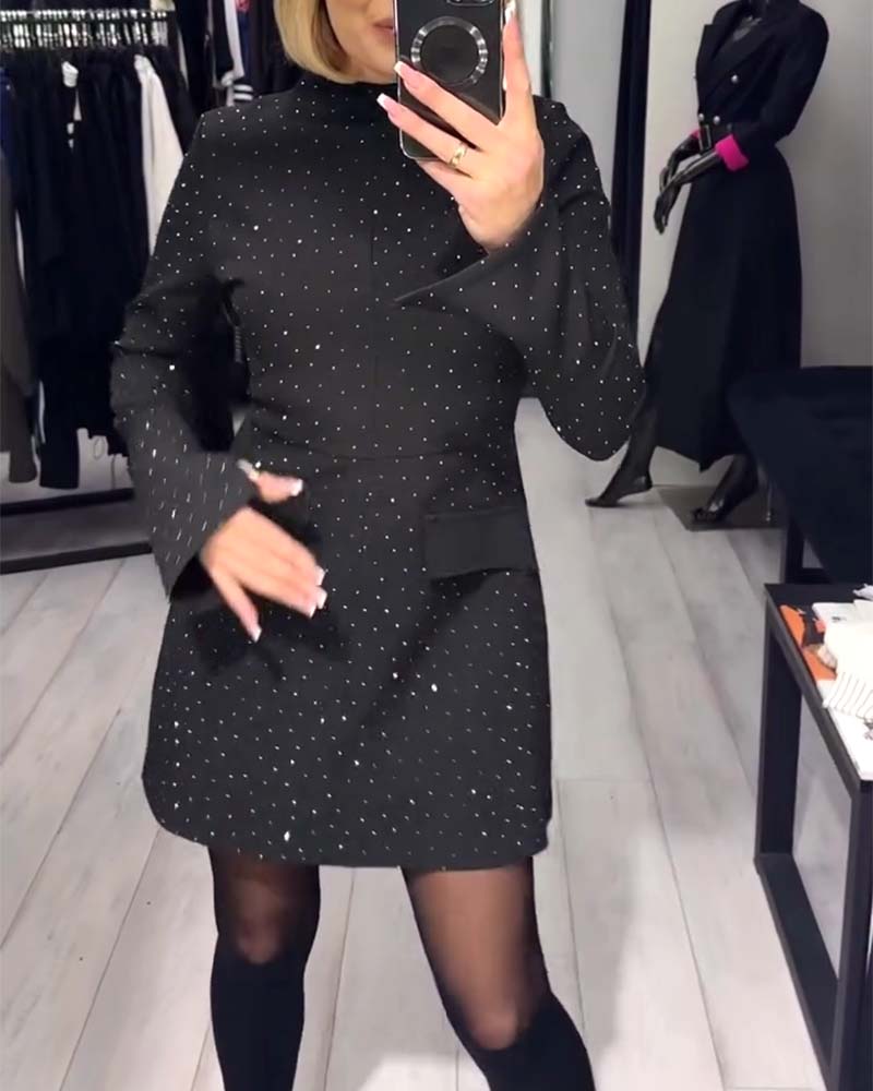 Elegant Dress with Discreet Glitter