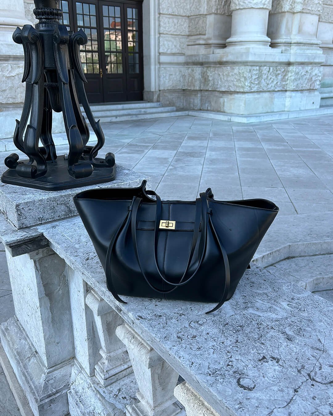 Verona | Structured Shoulder Bag – Elegant Everyday Style