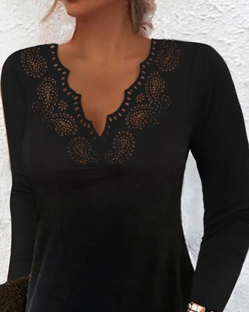Slimming Long Sleeve Dress with Crochet