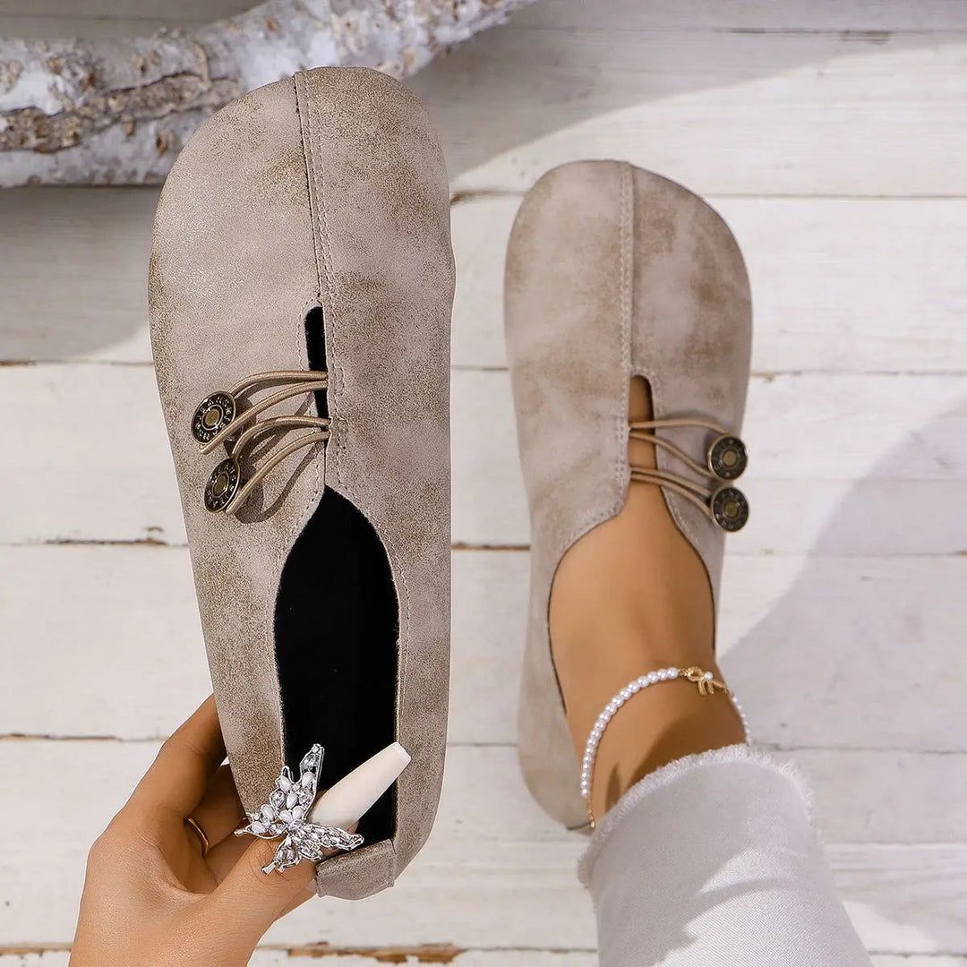 Naomi | Retro Style Metal Accent Loafers