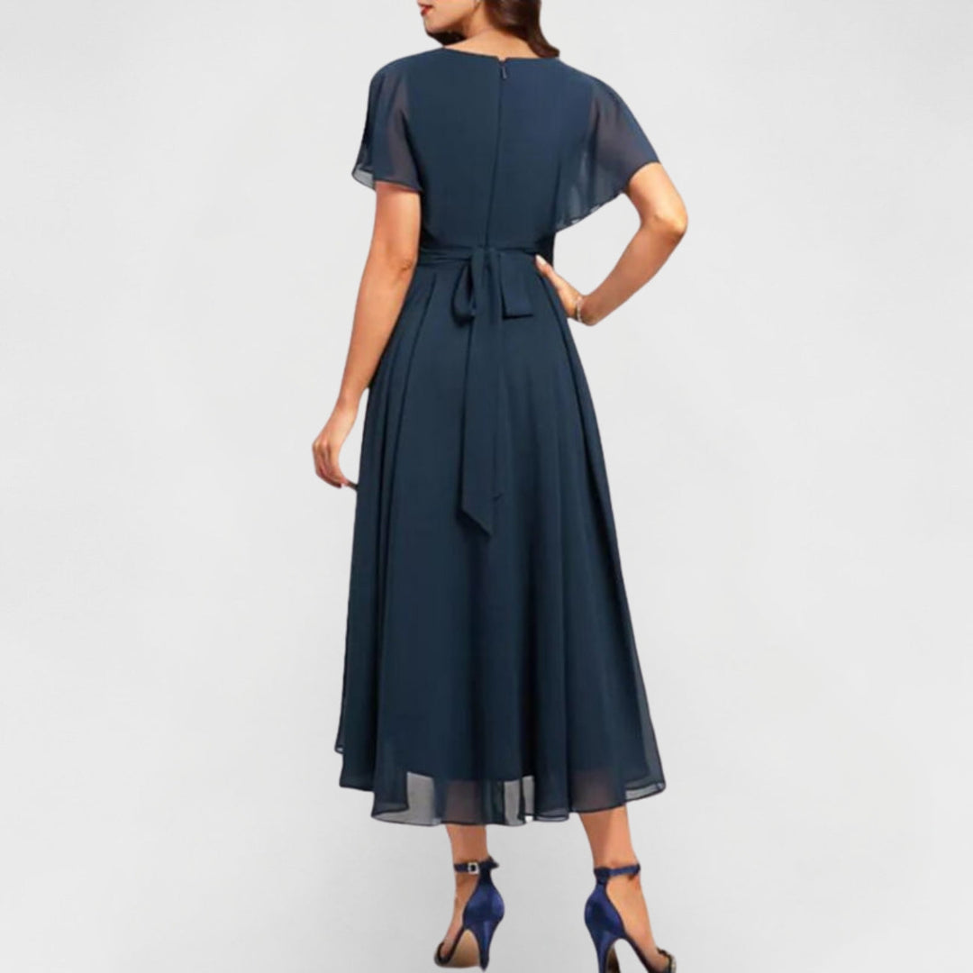 EVELYNRA – Flowing V-Neck Maxi Dress