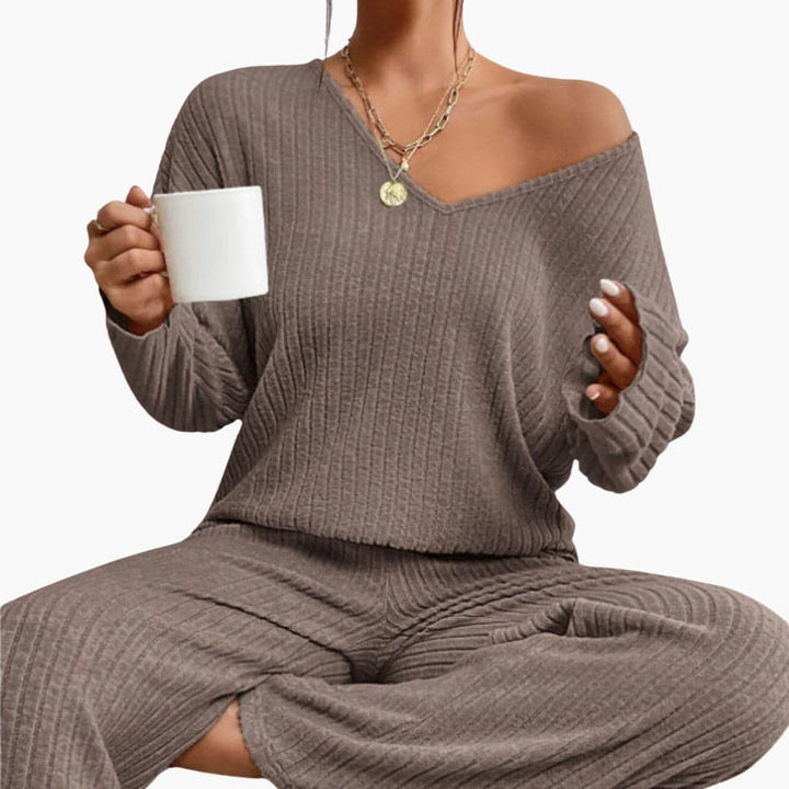 Lydia | Elegant Ribbed Knit Lounge Set