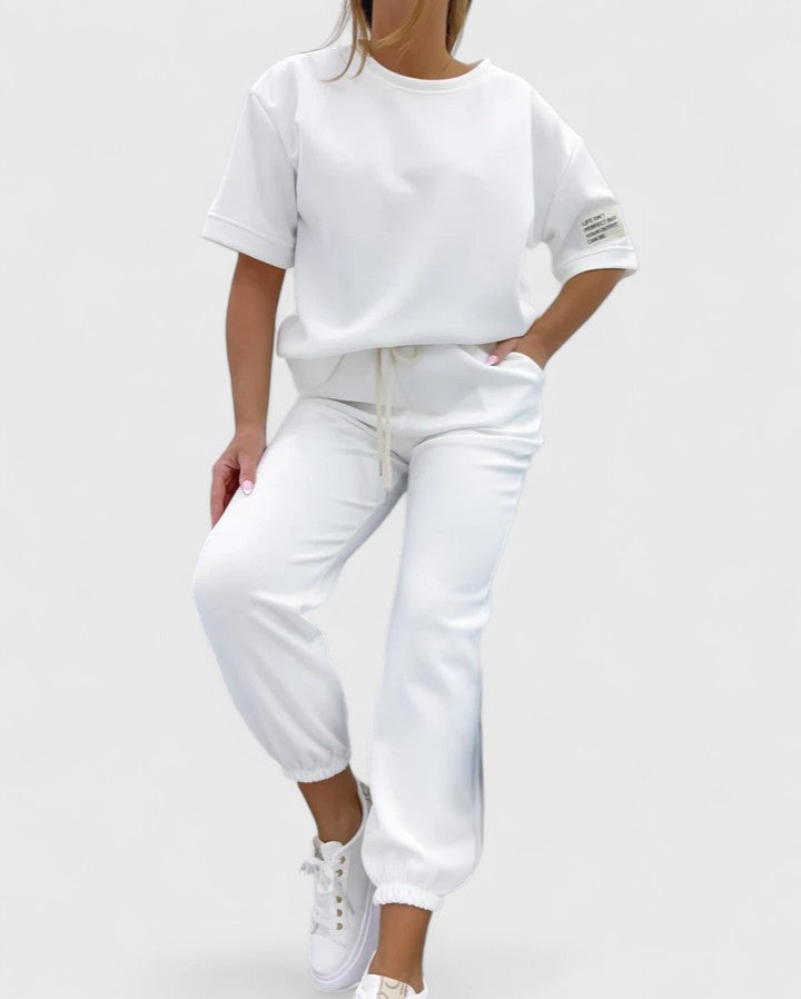 Gloria - Comfortable Set