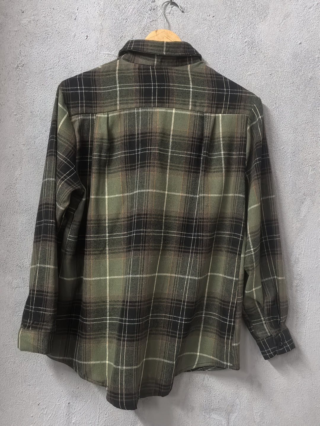 Caroline | Timeless Checked Lumberjack