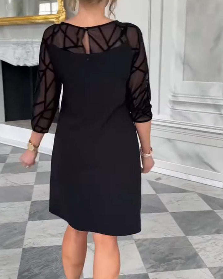 Elegant Dress with Round Neckline and Modern Design