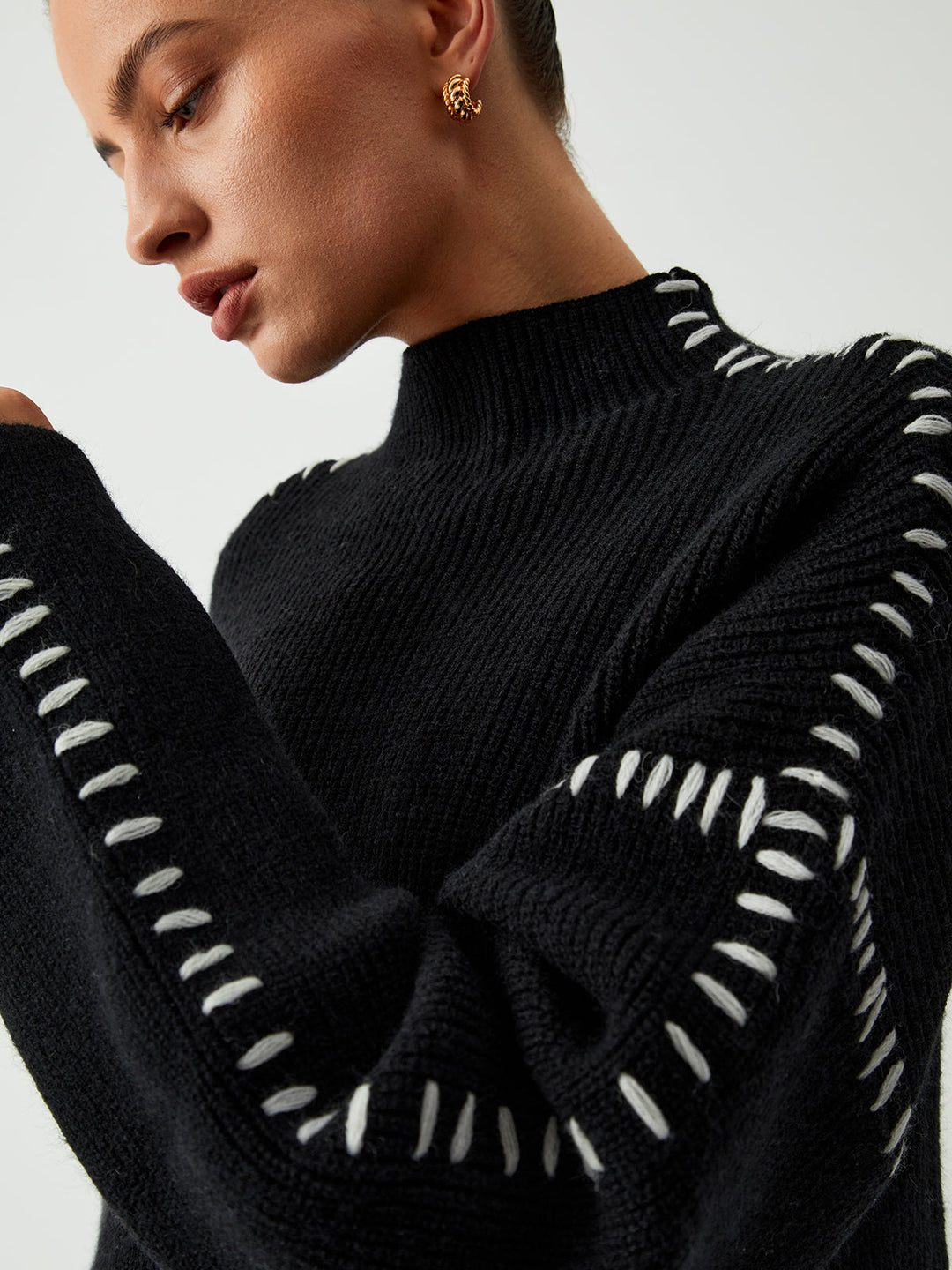 Alma - Knitted Sweater