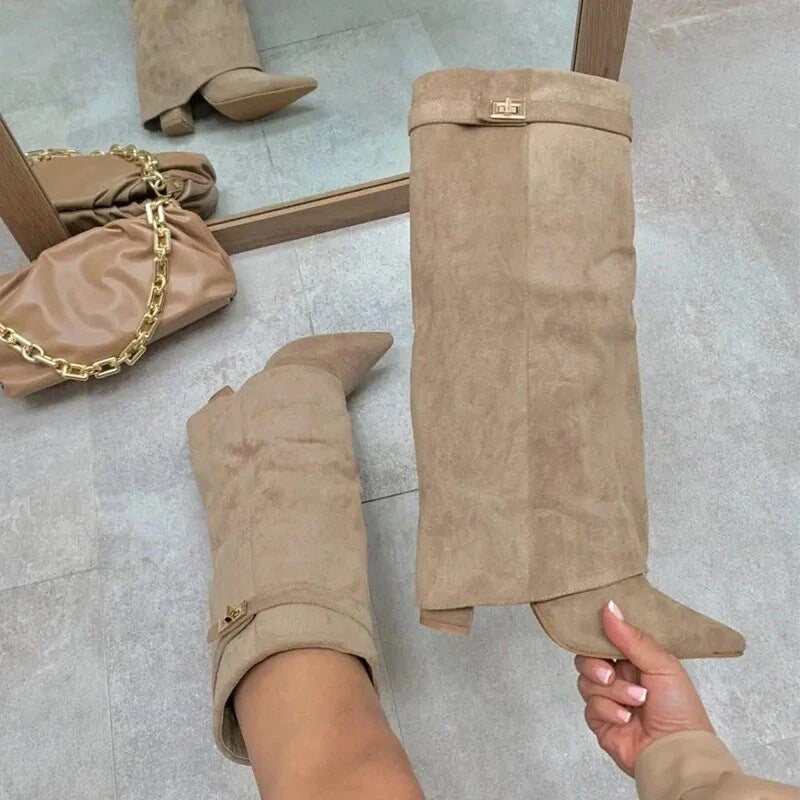 WIDE-LEG KNEE BOOTS