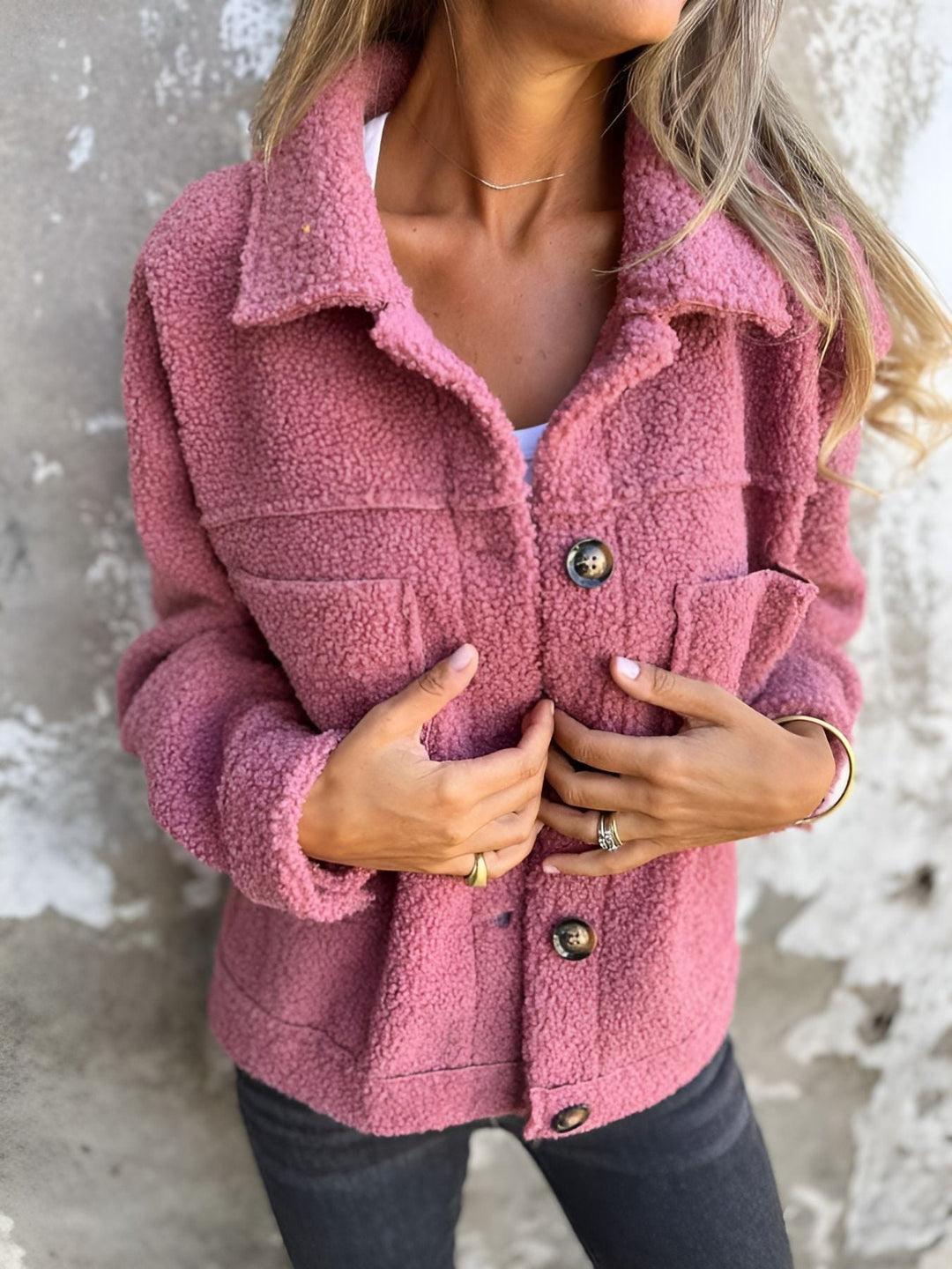 Léa - Elegant and Warm Coat