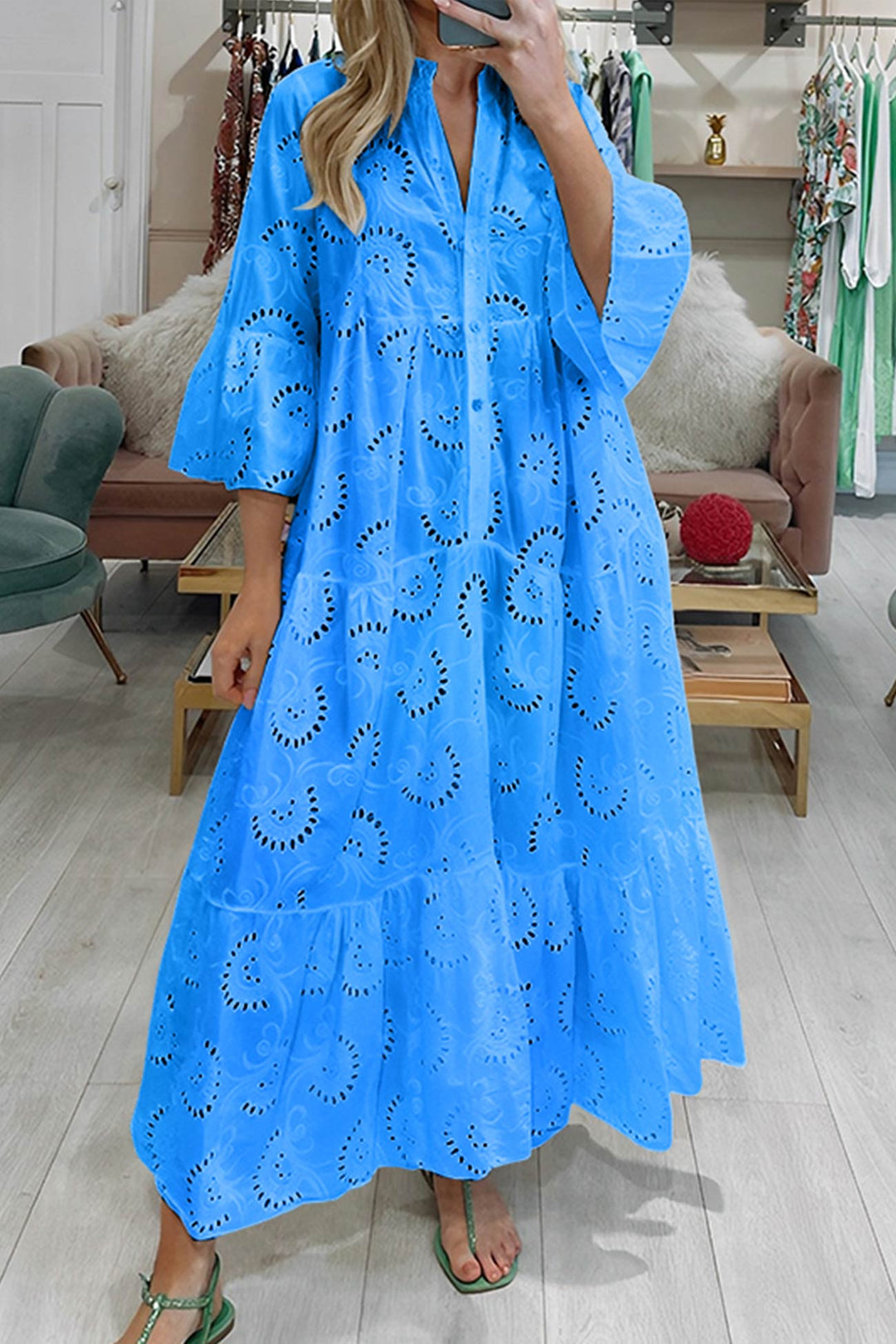 FIORELLA – LACE MAXI DRESS
