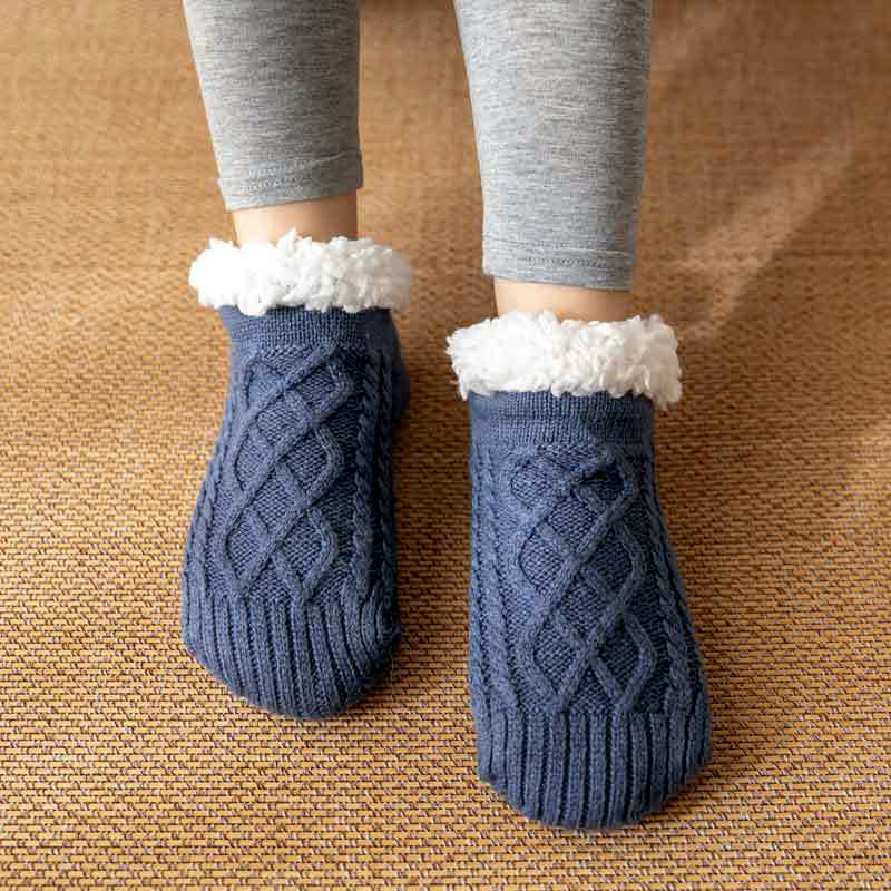 Women’s Non-Slip Slipper Knit Socks with Inner Lining