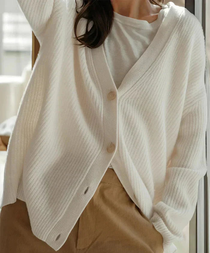 Evelyn | Women's Elegant Cashmere Cardigan Vest