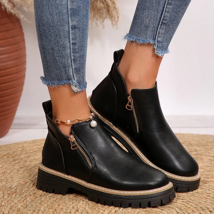 Averie | Elegant Ankle Boots with Zipper