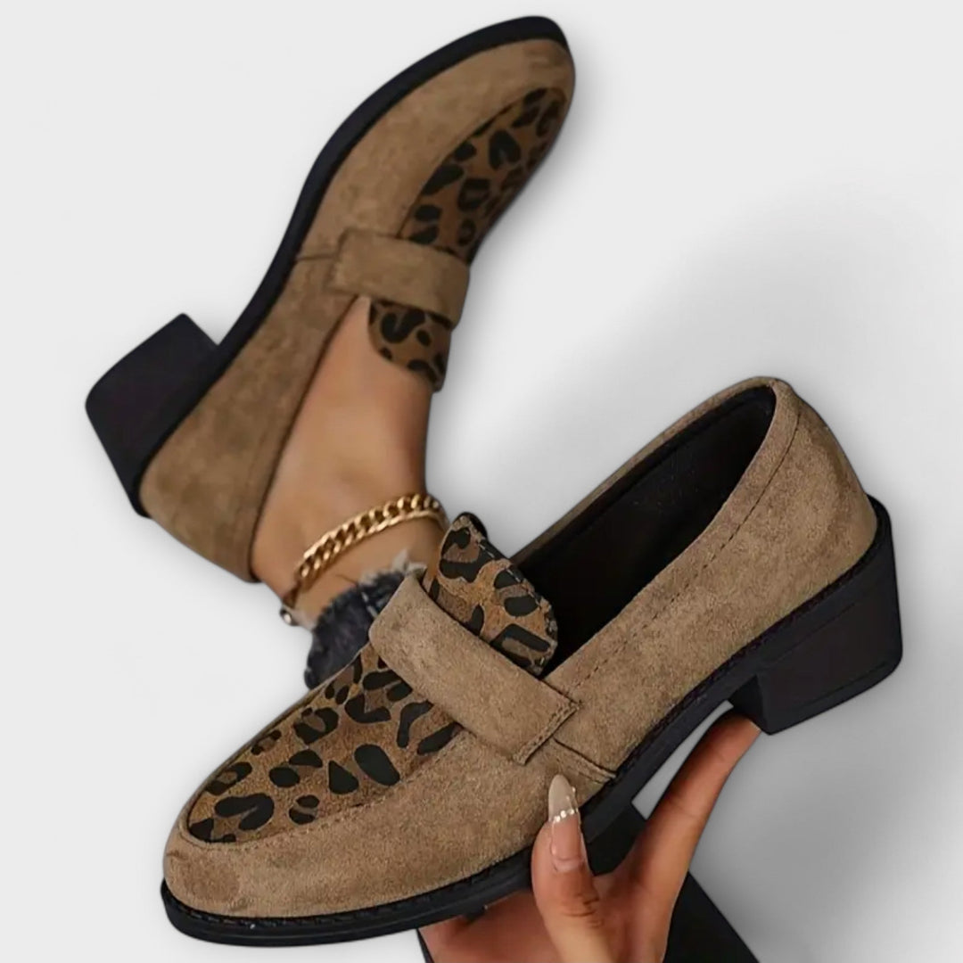 Karla - Elegant women's shoes in leopard print
