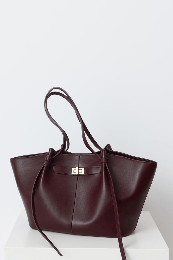 Verona | Structured Shoulder Bag – Elegant Everyday Style