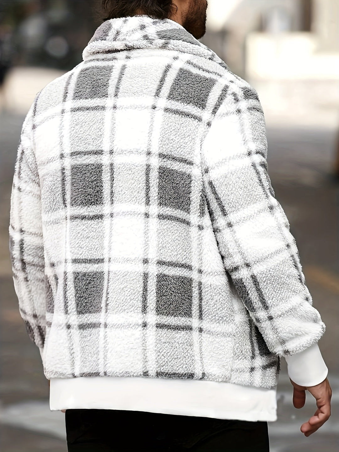 Atlas | Cozy Checked Lumberjack