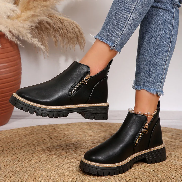 Averie | Elegant Ankle Boots with Zipper