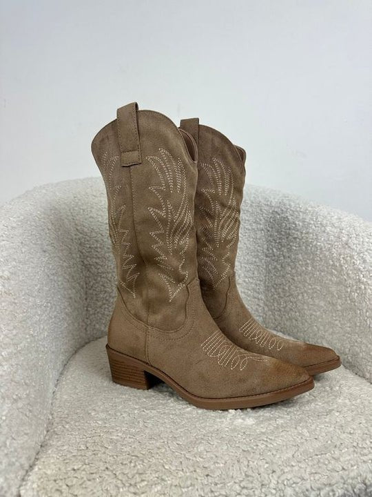 Sienna | Chic Metallic Cowboy Boots With Western-Inspired Style