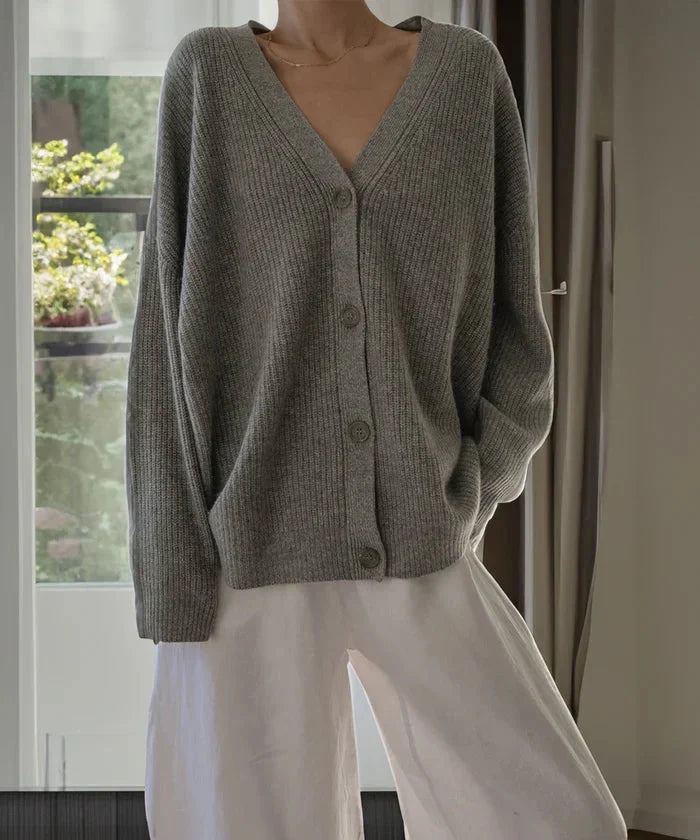 Evelyn | Women's Elegant Cashmere Cardigan Vest