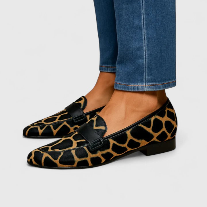 Kleirra  - Timeless Loafers